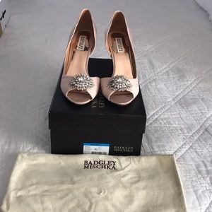 Badgley Mischka Pearson heels
